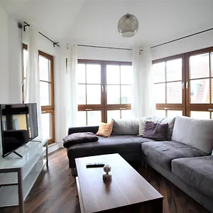 Zimmer In Innenstadtwohnung Проживание в семье